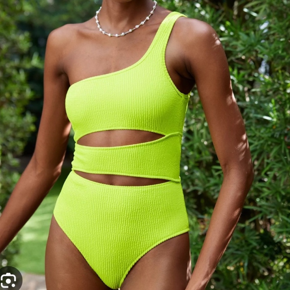 NWOT Aerie Crinkle Cut Out Neon One Shoulder One Piece Swimsuit